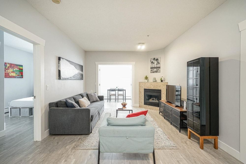 undefined Cozy Condo w Parking Wifi Coffee - 5min2stampede 8