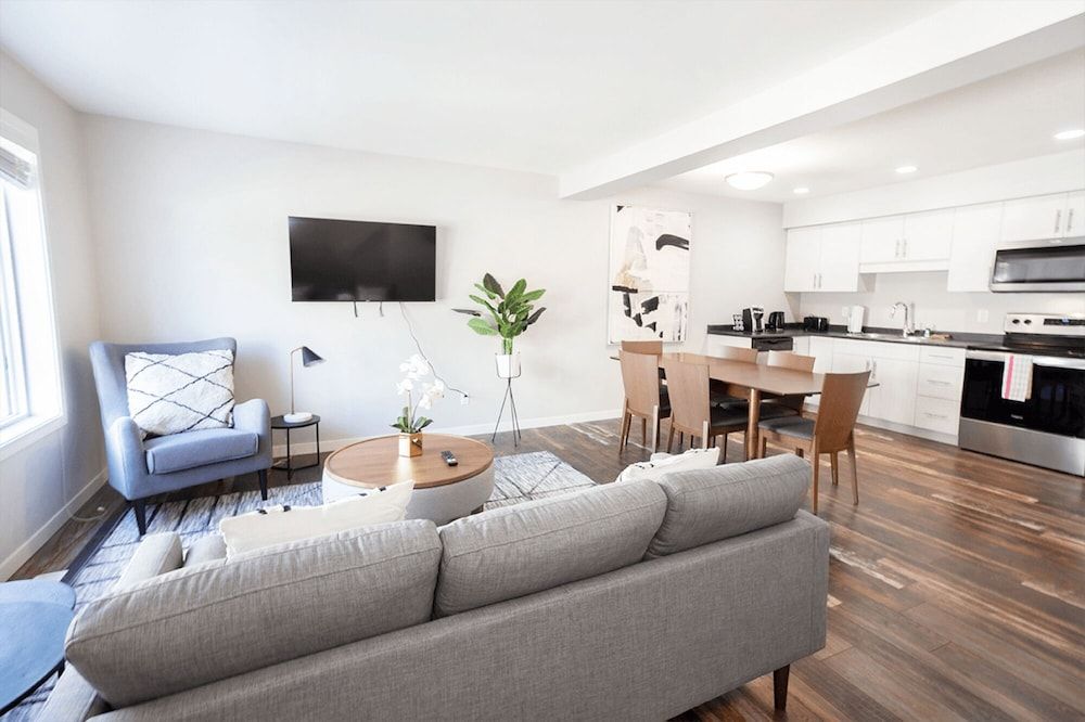 3BR Condo With Free Parking and In-suite Laundry