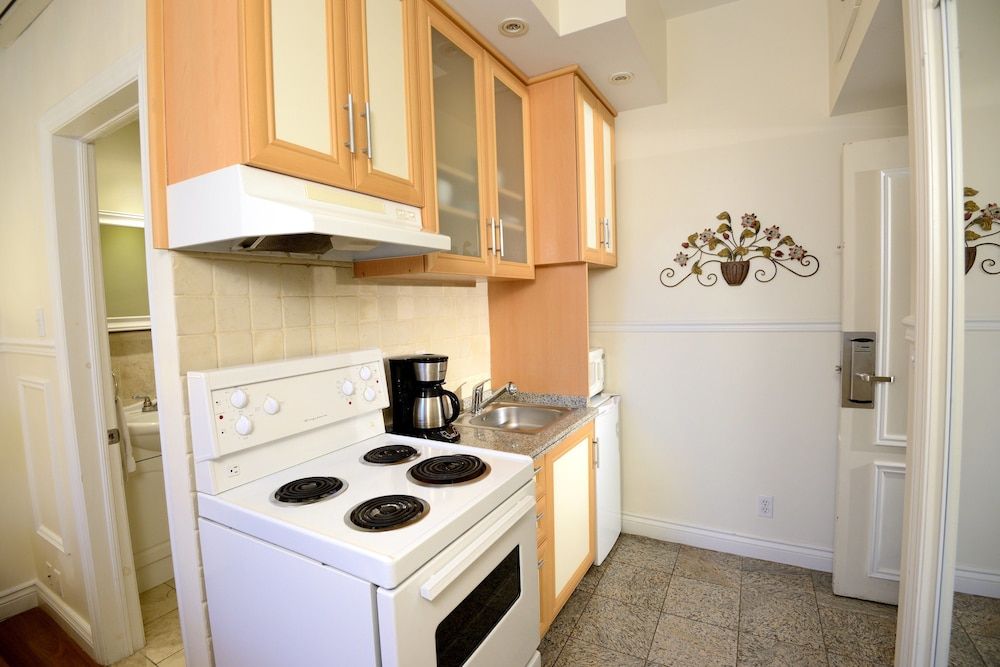 undefined Parc Suites Hotel 7