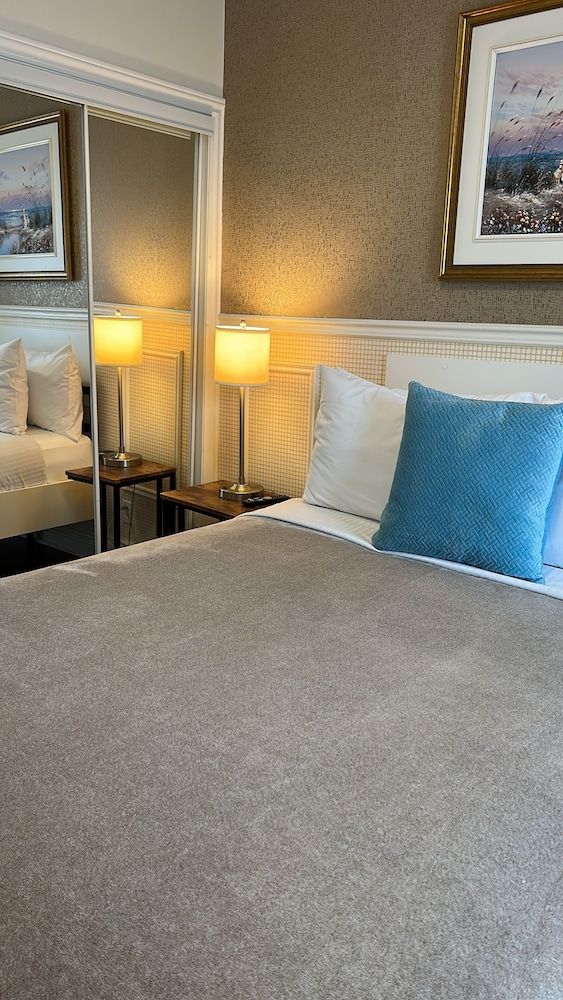 undefined Parc Suites Hotel 3