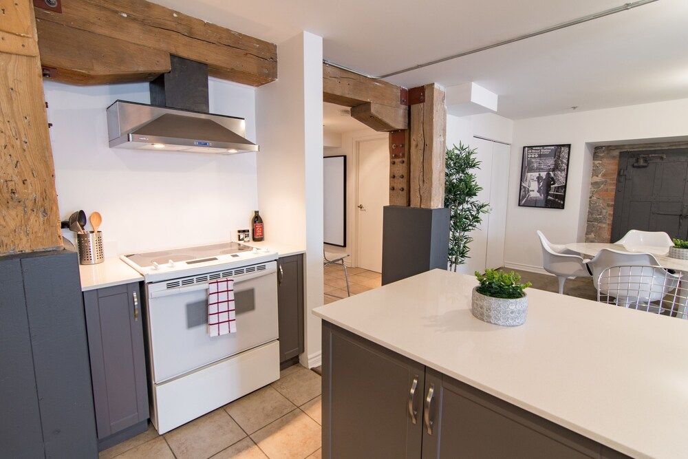 undefined 1821 Industrial Loft in Old Port by Nuage 6