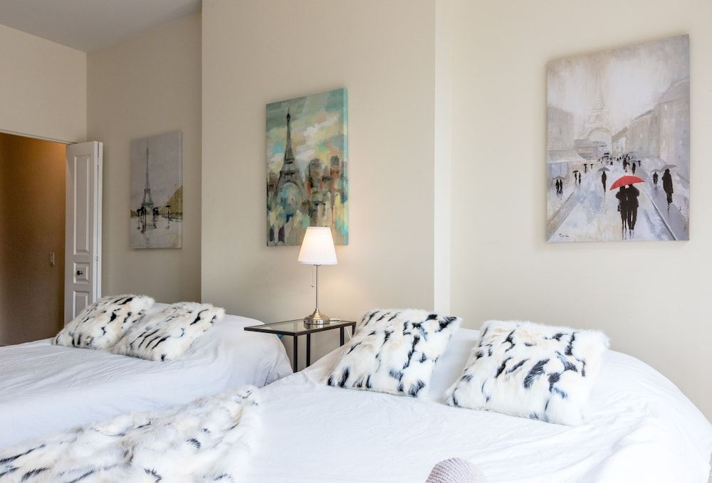 undefined Airy Downtown Apartments by Nuage 7