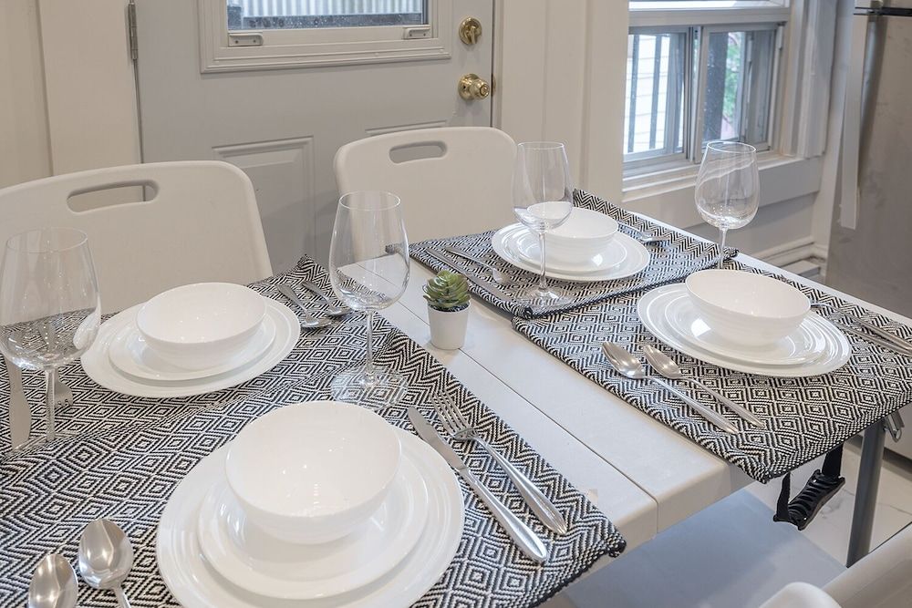 undefined BRIGHT COZY 4Bed in the Heart of MileEnd 3