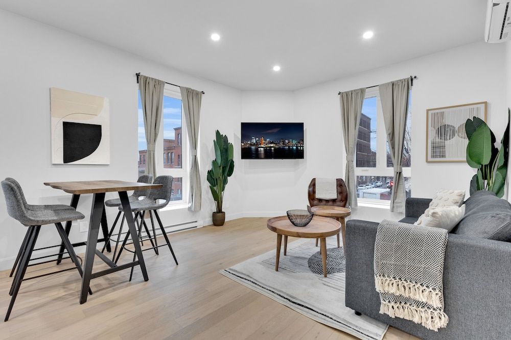 undefined Deluxe Suites Downtown Montreal 4