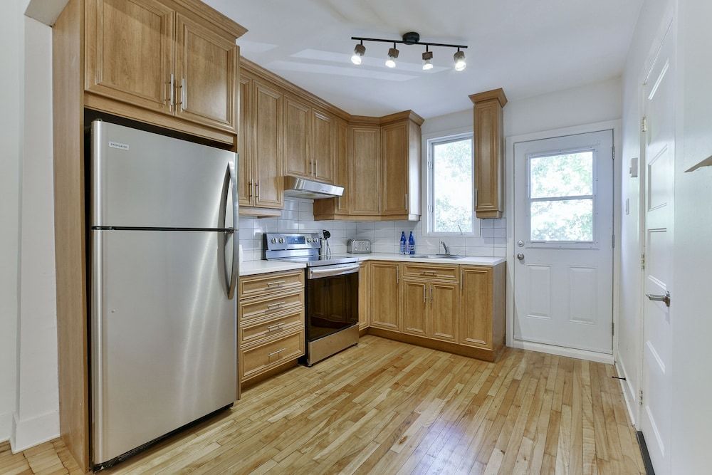 undefined Lovely 1BR - 5mins from Laurier Metro 6