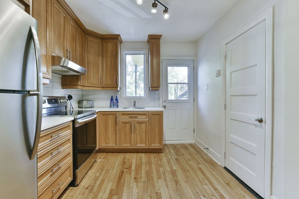 undefined Lovely 1BR - 5mins from Laurier Metro 8