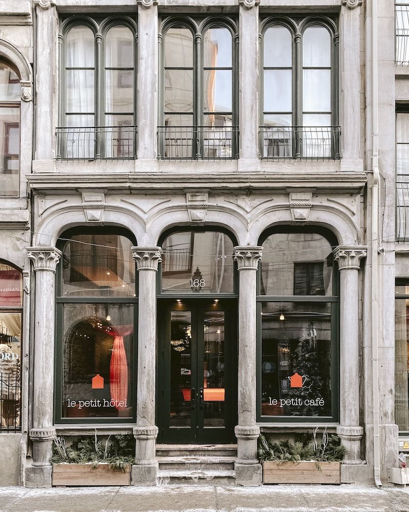 undefined Le Petit Hôtel Vieux-Montréal | Notre-Dame 4