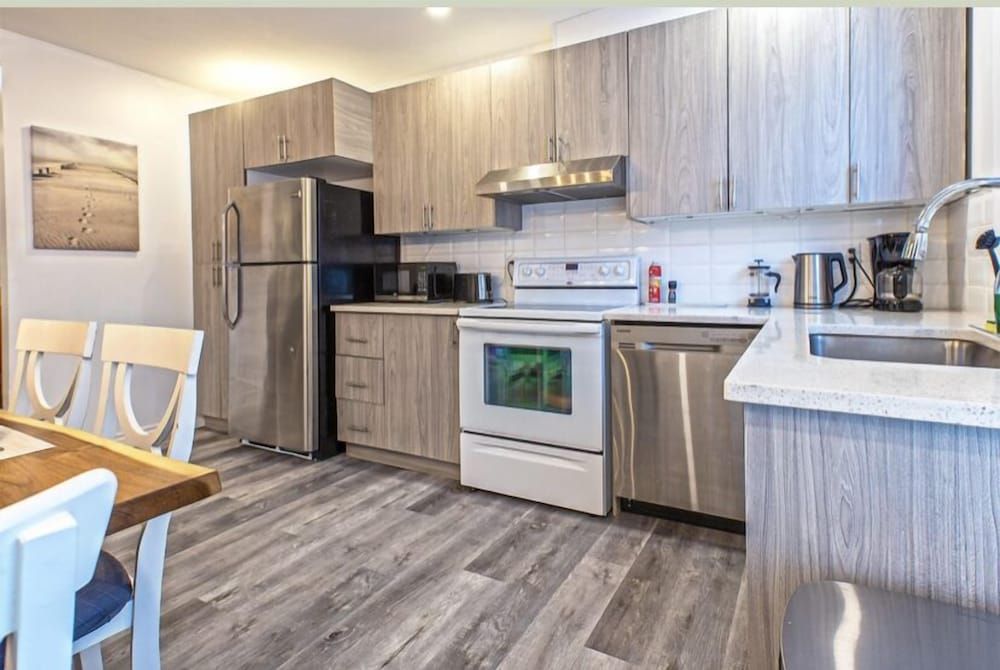 undefined Magnifique Condo 2BDR Mtl Downtown -4412 9