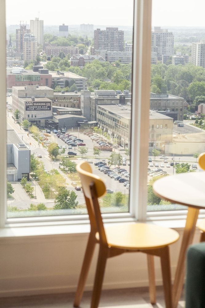The Laundry Rooms Station Park Kitchener Deluxe Apartment 3