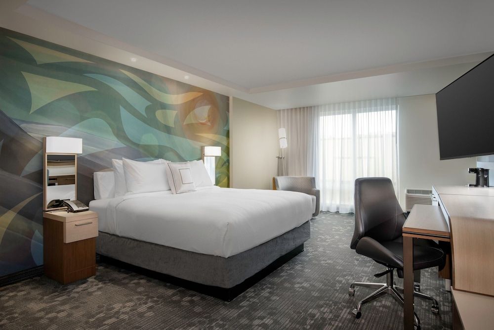 Courtyard By Marriott Nanaimo