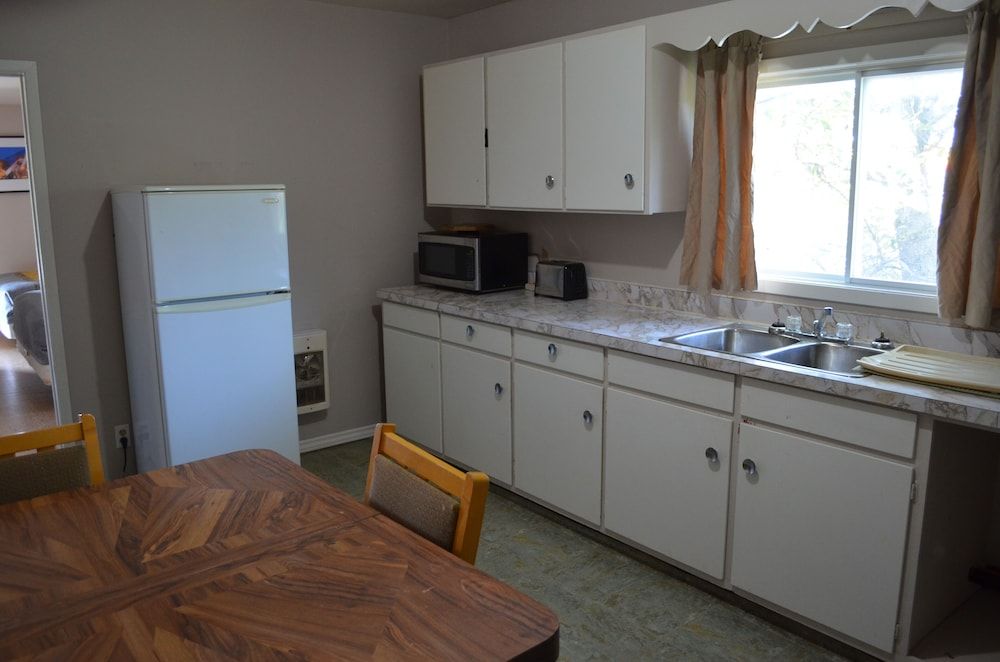 Studio 1 Motel Family Apartment 3