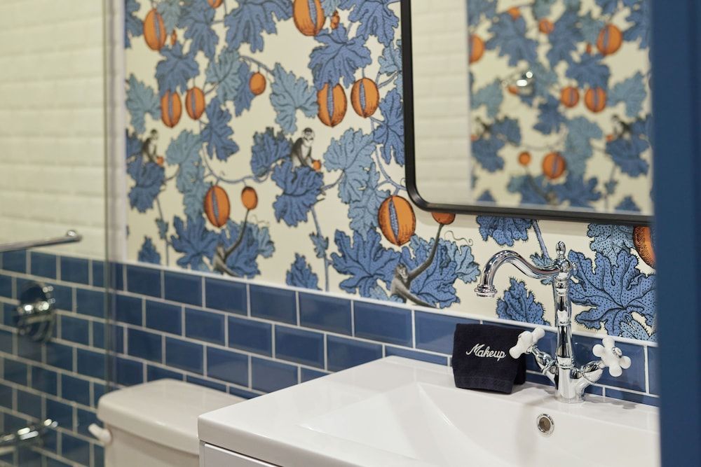 The Dorchester Hotel Classic Room, 2 Queen Beds