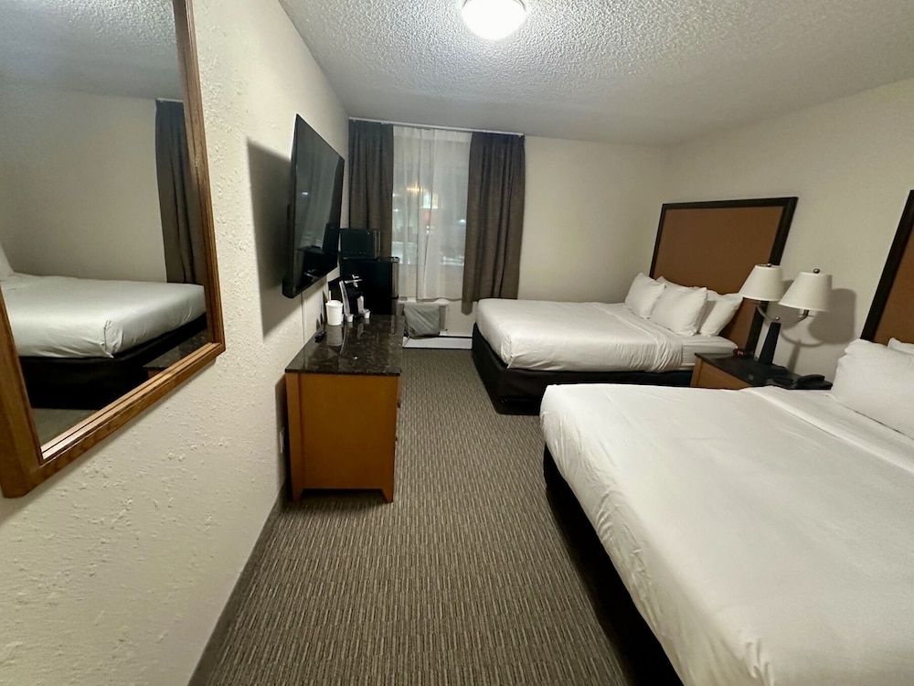 Anavada Inn & Suites Grande Prairie Standard Double Room 2 queen beds 2