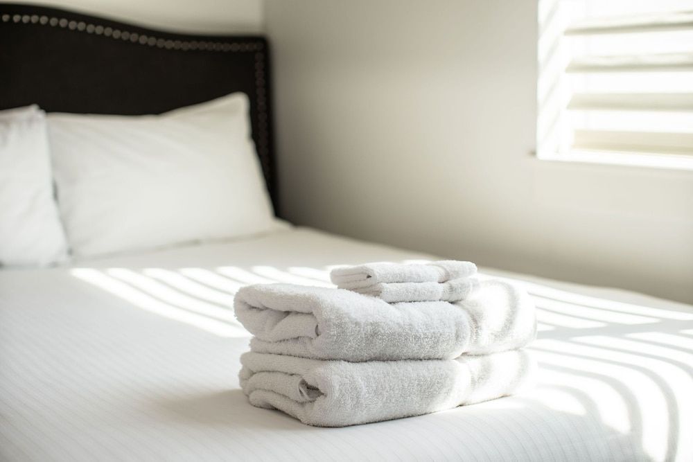 undefined Downunder Mountain Retreat by Revelstoke Vacations 4