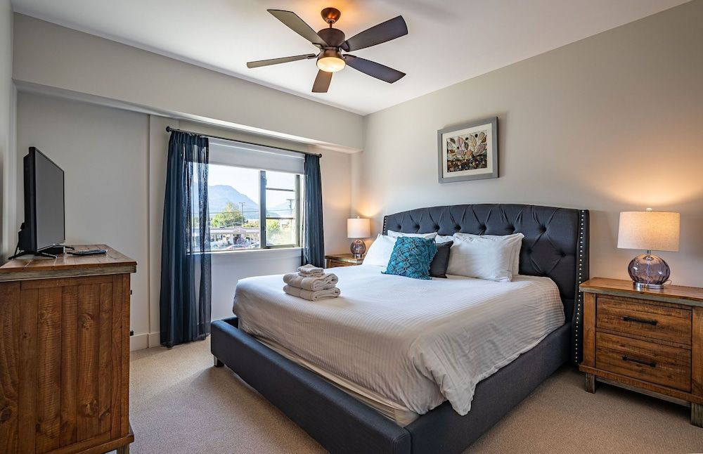 undefined Downunder Mountain Retreat by Revelstoke Vacations 6