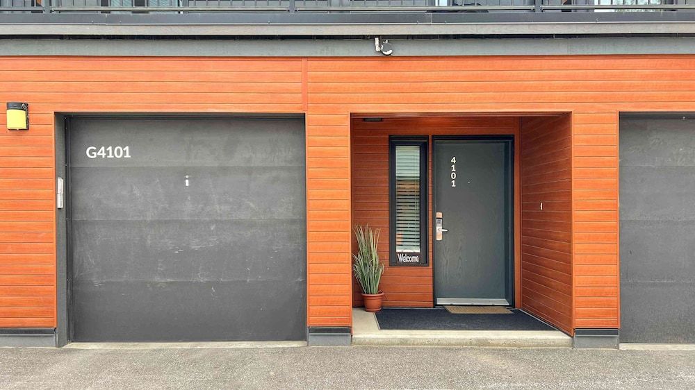 undefined Al's Escape by Revelstoke Vacations 3