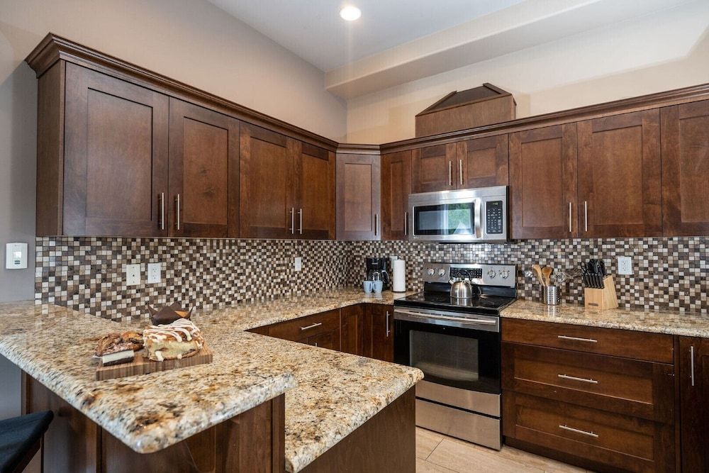 Aspen Lodge by Revelstoke Vacations Apartment 9