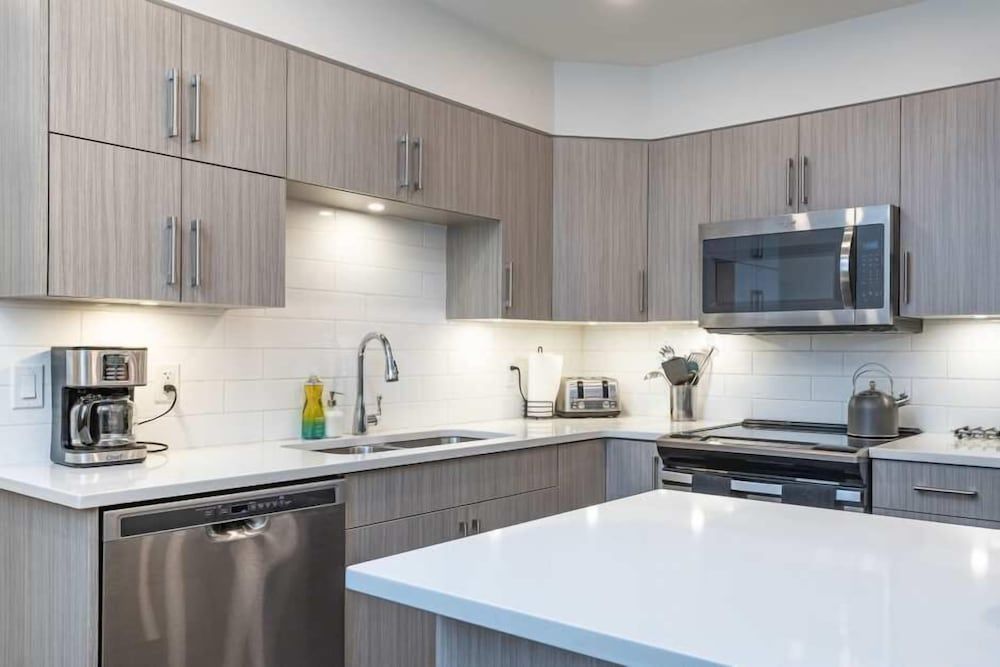 Alpine Escape by Revelstoke Vacations Alpine Escape 13