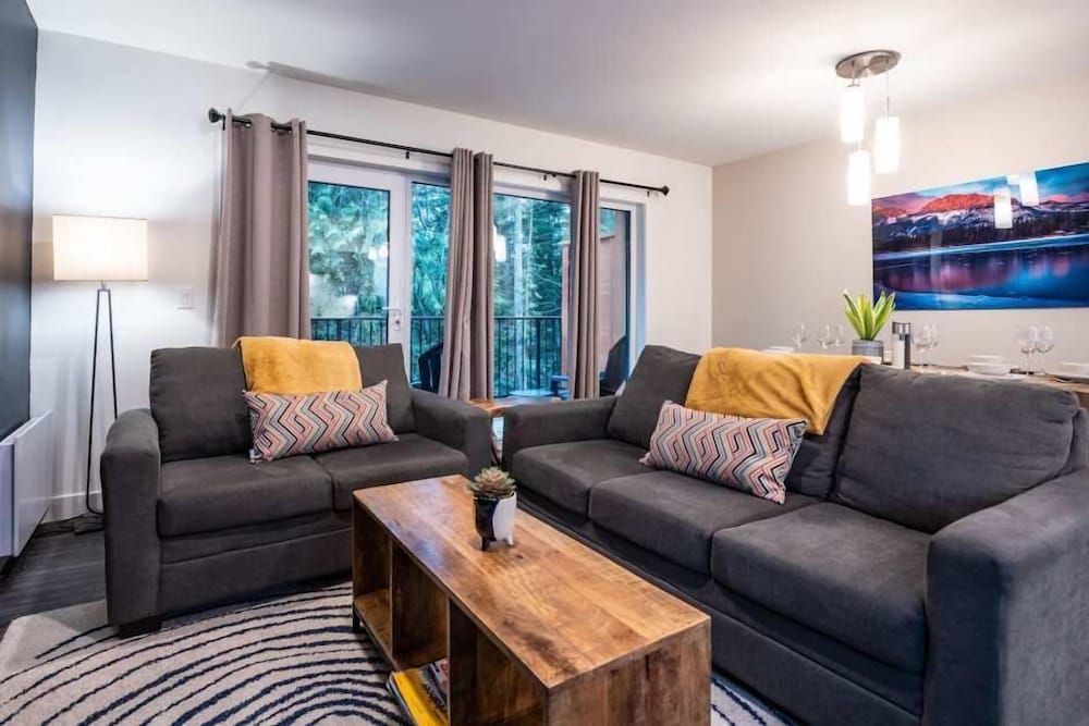 Alpine Escape by Revelstoke Vacations Alpine Escape 21