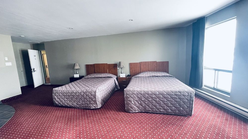 Falcon Motel Brossard Premium Double Room, 2 Double Beds, Non Smoking 7