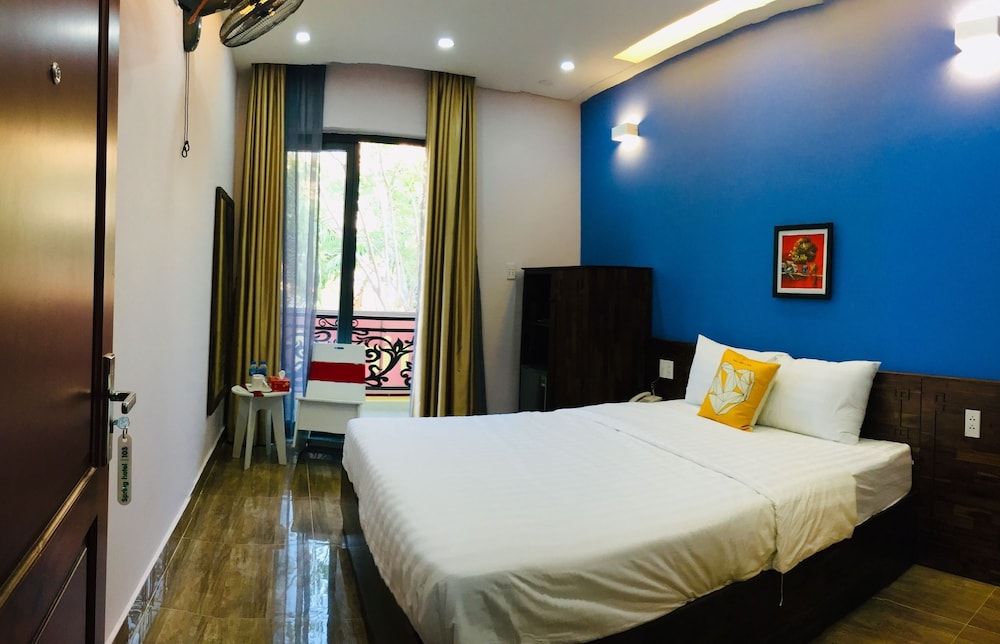 undefined Spring Hotel