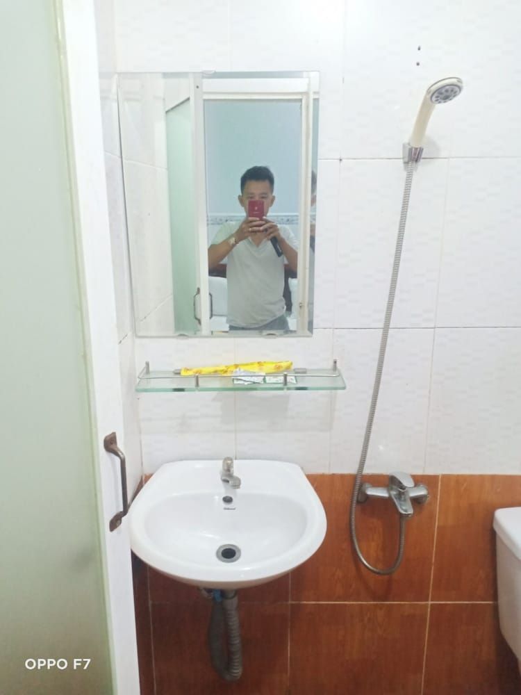 Hoang Dung Hotel Superior Double Room 9