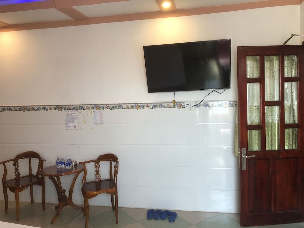 Hoa Ban Hotel Superior Twin Room 5