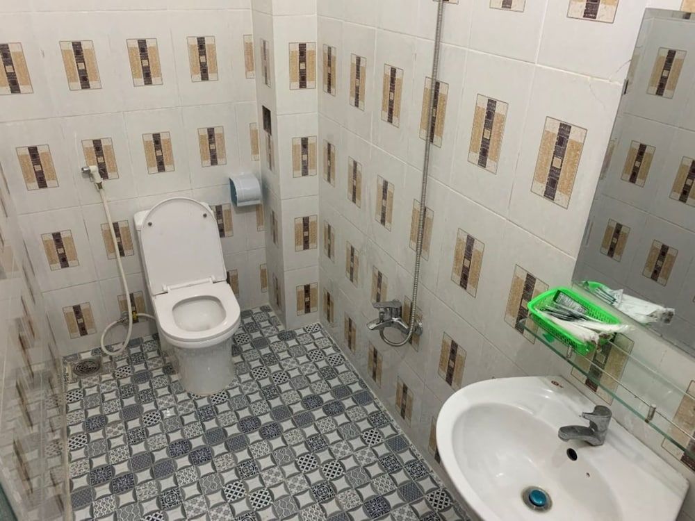 Hoa Phuong Hotel Superior Double Room 4