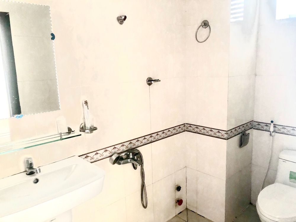 undefined De Nhat Hotel 10