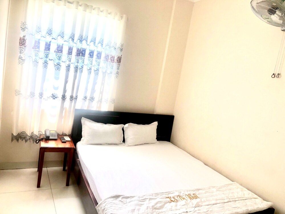 undefined De Nhat Hotel