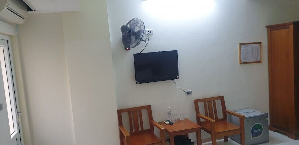 Phu Hong 1 Hotel Standard Double Room, 2 Double Beds, Beach View, Beachside 6