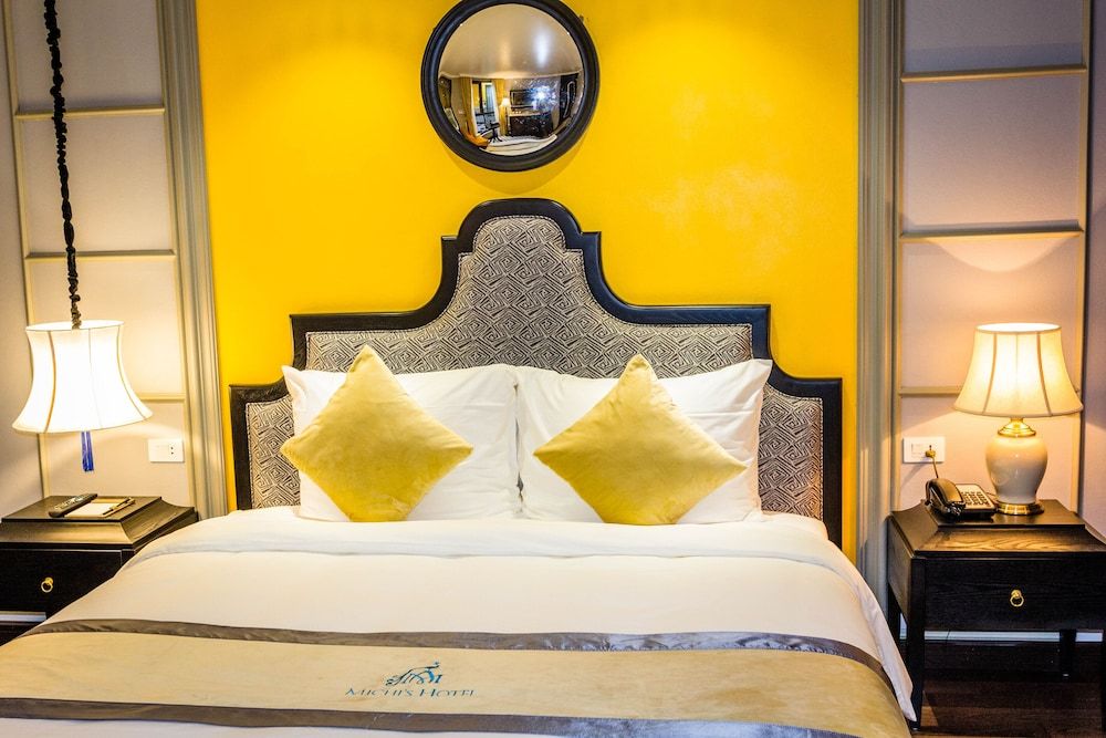 Michi's Hotel Lao Cai Senior Double Room, 1 King Bed 22