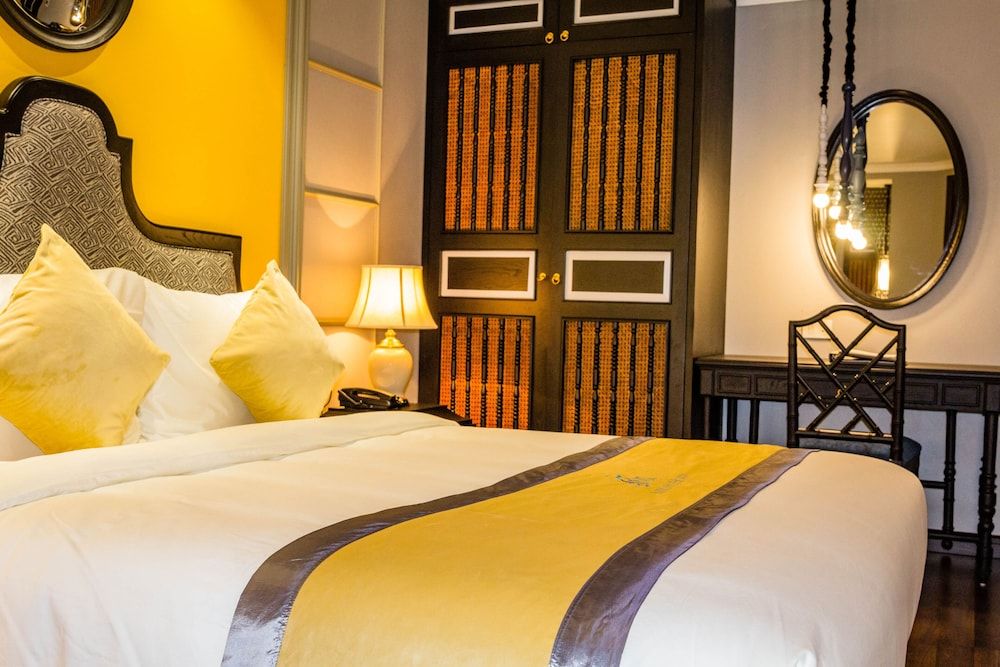 Michi's Hotel Lao Cai Senior Double Room, 1 King Bed 19