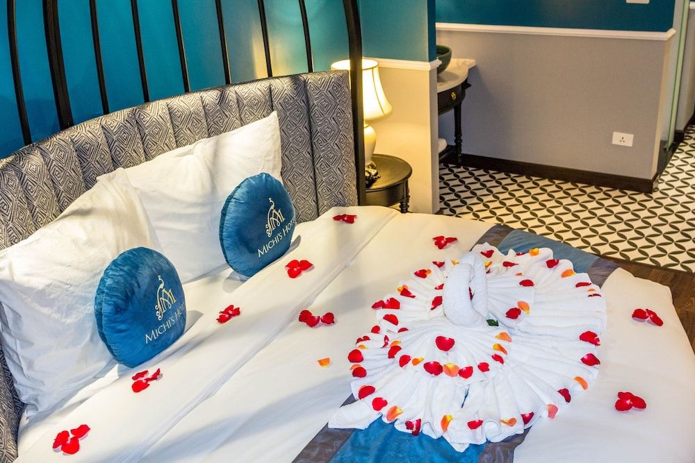 Michi's Hotel Lao Cai Senior Double Room, 1 King Bed 11