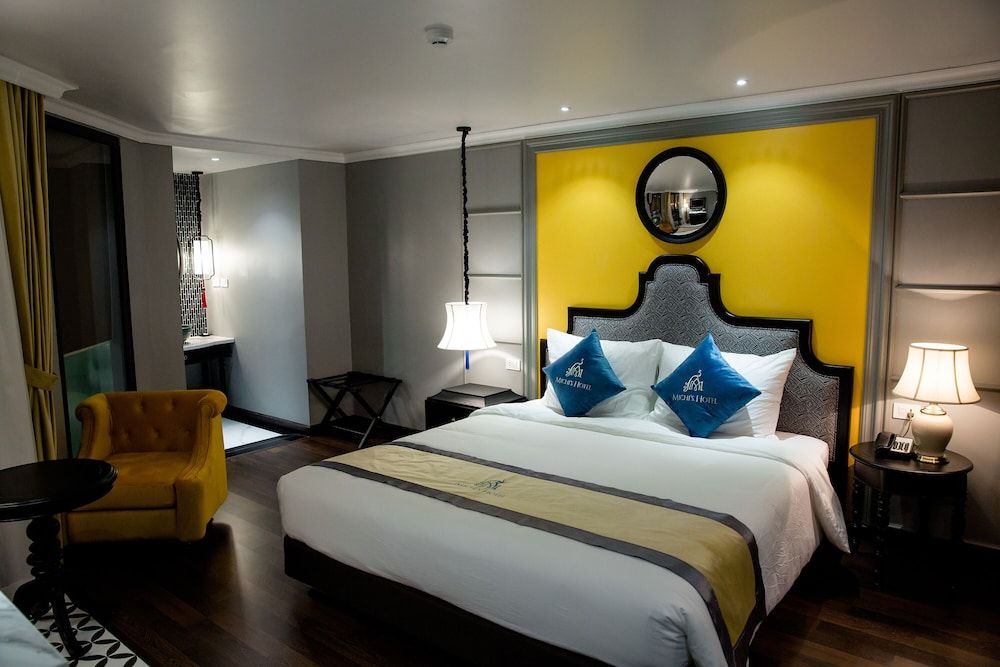 Michi's Hotel Lao Cai Senior Double Room, 1 King Bed 7