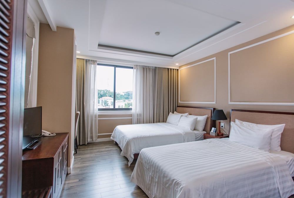 Cao Minh Hotel Lao Cai Superior Room, Multiple Beds, City View 8