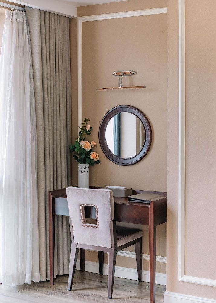 Cao Minh Hotel Lao Cai Superior Room, Multiple Beds, City View 3