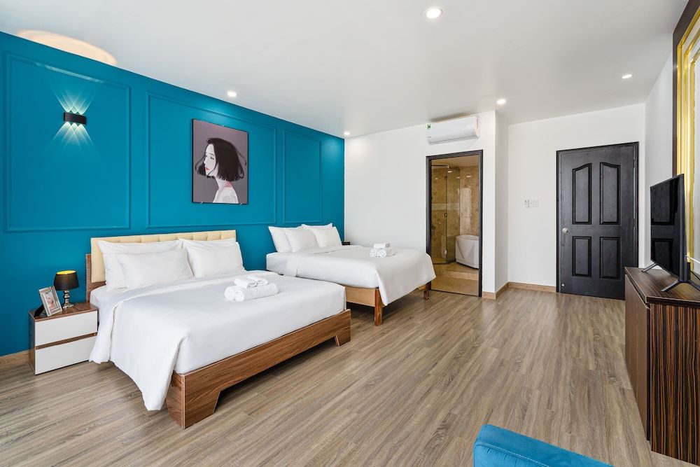 Signature Penthouse, 4 Bedrooms, Sea View