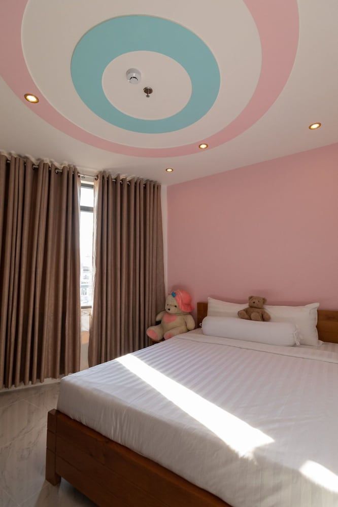 26 Topaz Hotel Deluxe Double Room 4