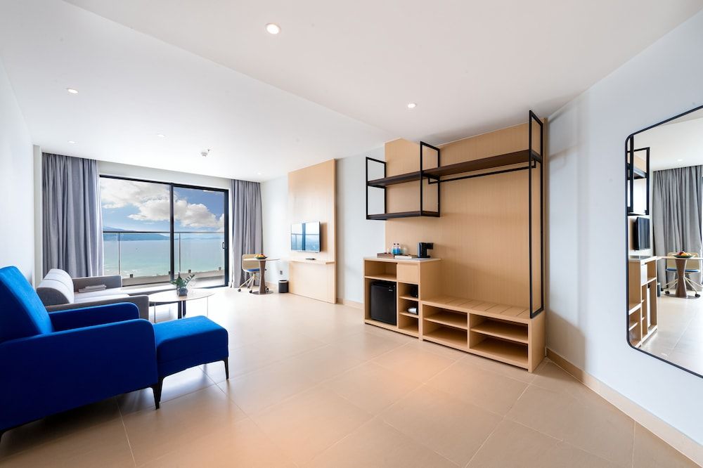 The Empyrean Cam Ranh Beach Resort Suite One-bedroom 2