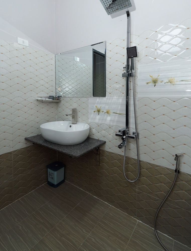 Xuan Hai Complex Basic Triple Room 4