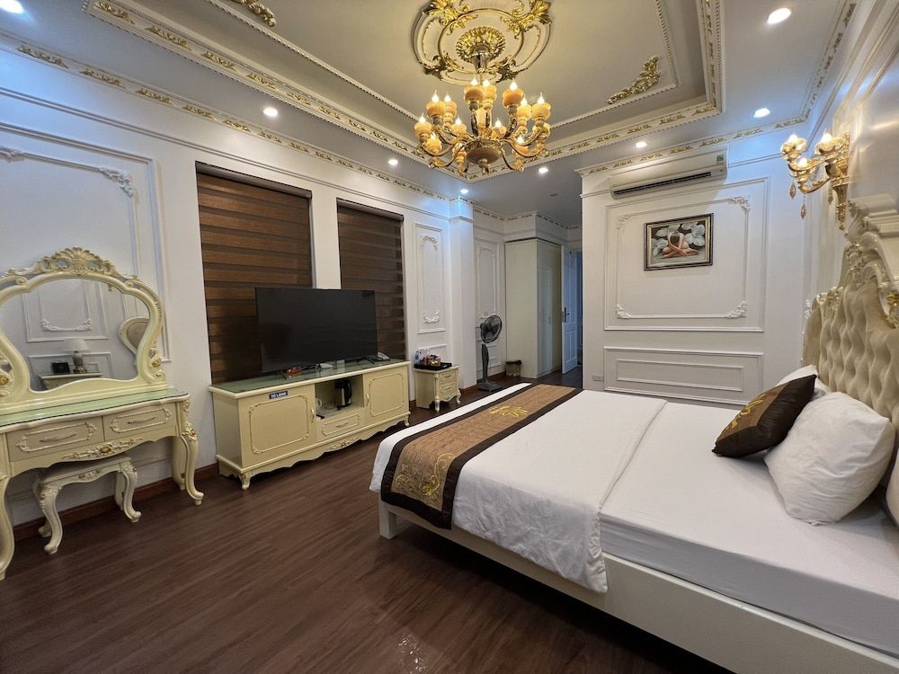Hoa Dong Hotel Ha Nam Deluxe Double with Balcony 8