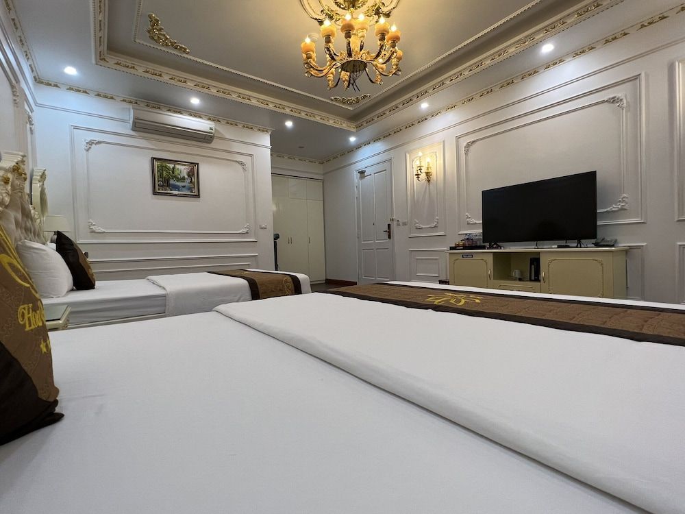 Hoa Dong Hotel Ha Nam Family Room 2