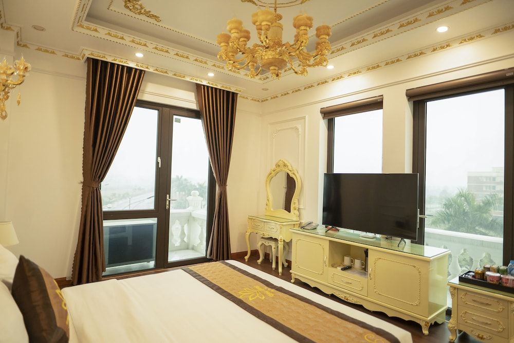 Hoa Dong Hotel Ha Nam Deluxe Double with Balcony 3