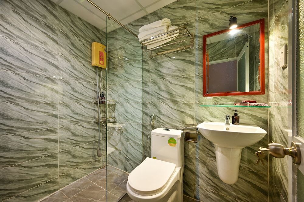 The Noble Swan Wood Park Hotel Deluxe Double Room (Window) 8