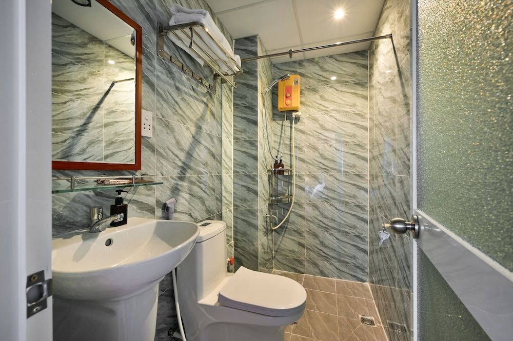 The Noble Swan Wood Park Hotel Deluxe Double Room (Window) 7