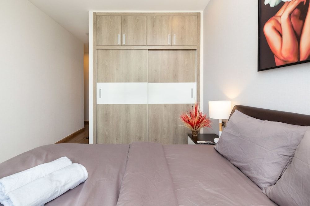 undefined Laze Apartment SAIGON Vinhomes Central Park 6