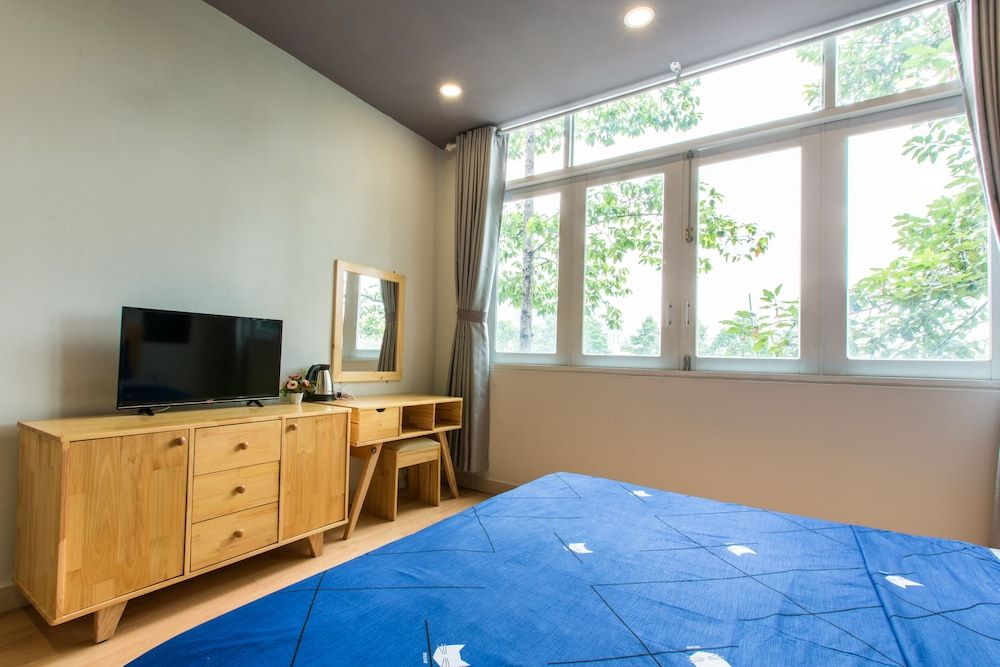 undefined iHome Homestay 5