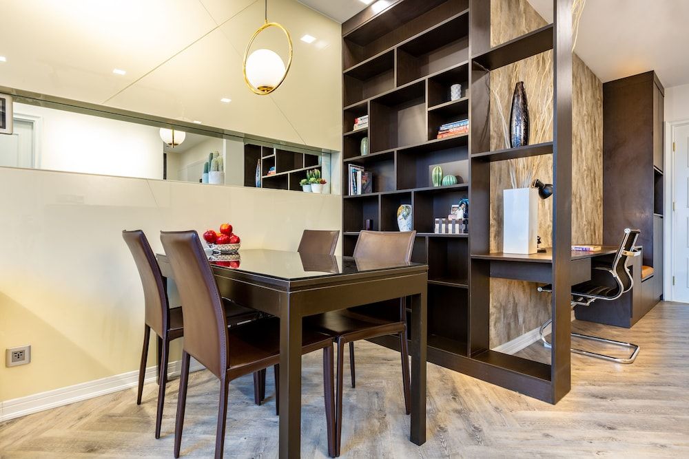 undefined Oasis Vinhome Golden River Apt 9