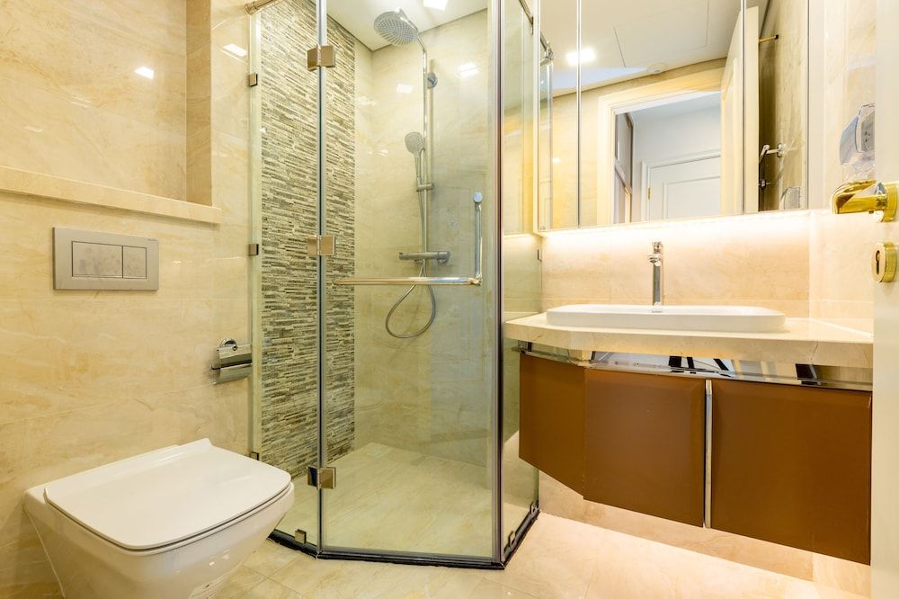 undefined Oasis Vinhome Golden River Apt 7